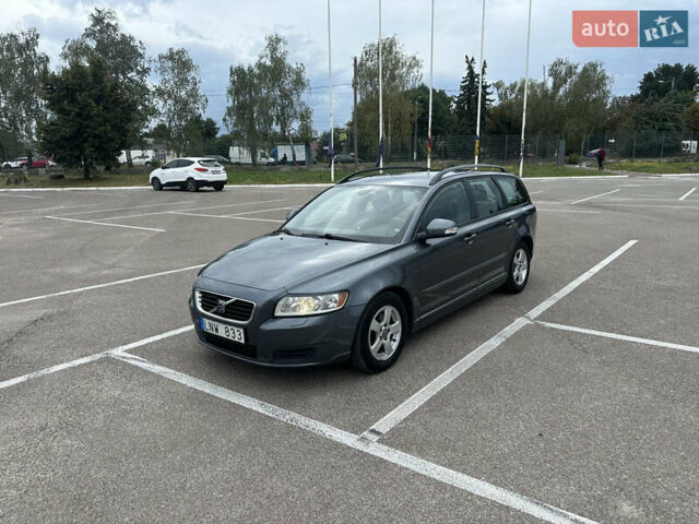 Сірий Вольво V50, об'ємом двигуна 1.6 л та пробігом 279 тис. км за 7250 $, фото 4 на Automoto.ua