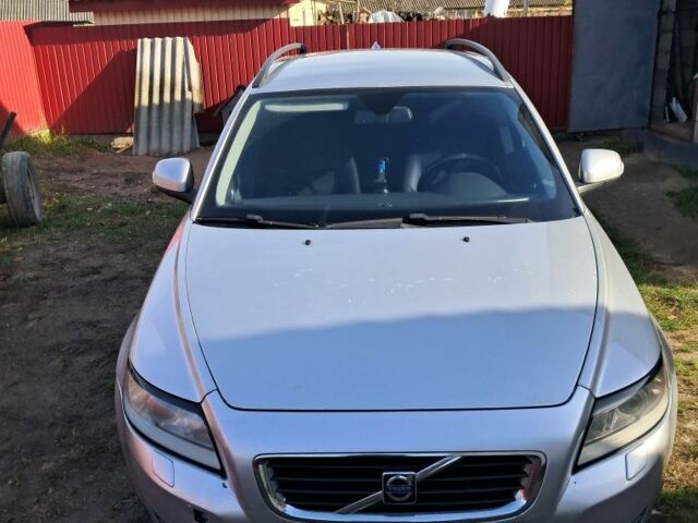 Сірий Вольво V50, об'ємом двигуна 1.6 л та пробігом 218 тис. км за 6400 $, фото 1 на Automoto.ua