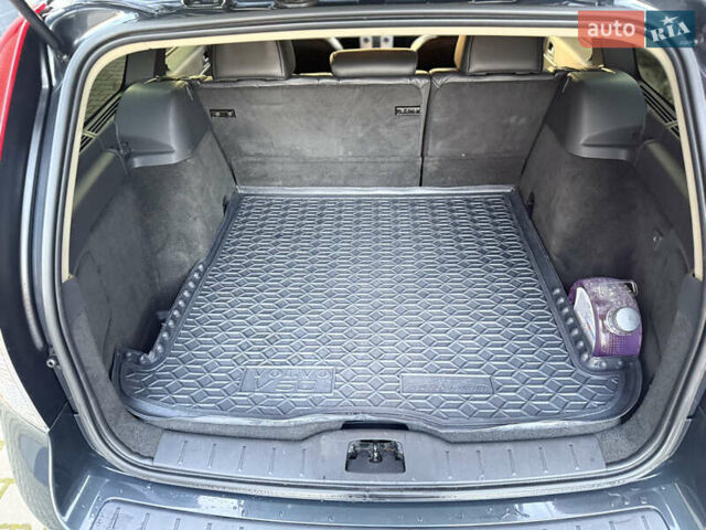 Сірий Вольво V50, об'ємом двигуна 2.4 л та пробігом 270 тис. км за 8300 $, фото 20 на Automoto.ua