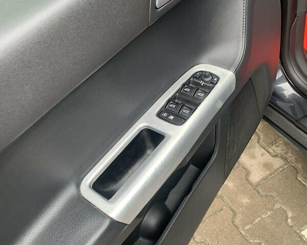 Серый Вольво В50, объемом двигателя 2 л и пробегом 281 тыс. км за 8000 $, фото 20 на Automoto.ua