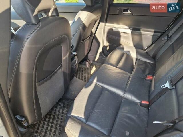 Вольво В50 2010 в Камень-Каширский на Automoto.ua Серый Вольво В50, объемом двигателя 1.56 л и пробегом 184 тыс. км за 7100 $, фото 7 на Automoto.ua