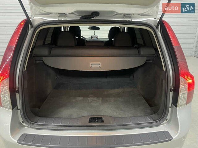 Вольво В50 2010 в Стрые на Automoto.ua Серый Вольво В50, объемом двигателя 1.6 л и пробегом 260 тыс. км за 6650 $, фото 28 на Automoto.ua