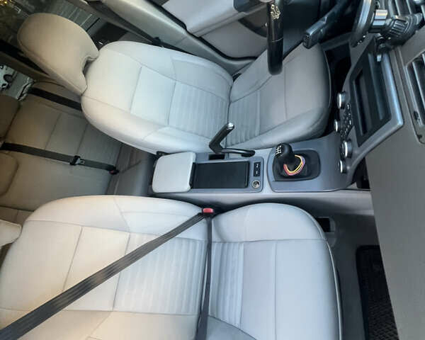 Вольво В50 2010 в Луцке на Automoto.ua Серый Вольво В50, объемом двигателя 1.6 л и пробегом 280 тыс. км за 8600 $, фото 26 на Automoto.ua