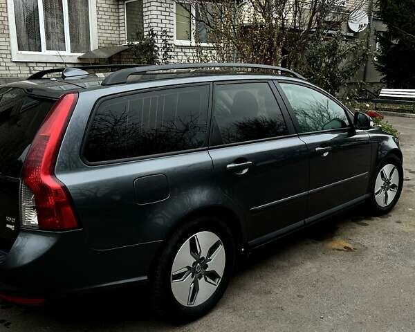 Сірий Вольво V50, об'ємом двигуна 1.6 л та пробігом 251 тис. км за 6799 $, фото 4 на Automoto.ua