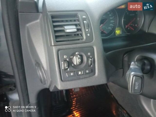 Вольво В50 2010 в Самборе на Automoto.ua Серый Вольво В50, объемом двигателя 1.6 л и пробегом 251 тыс. км за 7200 $, фото 13 на Automoto.ua