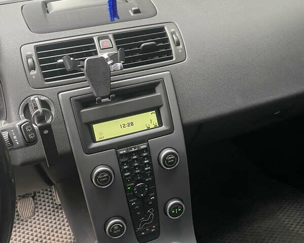 Серый Вольво В50, объемом двигателя 1.56 л и пробегом 250 тыс. км за 7999 $, фото 14 на Automoto.ua