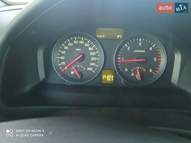 Вольво В50 2010 в Самборе на Automoto.ua Серый Вольво В50, объемом двигателя 1.6 л и пробегом 251 тыс. км за 7200 $, фото 21 на Automoto.ua