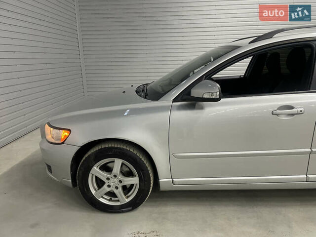 Вольво В50 2010 в Стрые на Automoto.ua Серый Вольво В50, объемом двигателя 1.6 л и пробегом 260 тыс. км за 6650 $, фото 23 на Automoto.ua