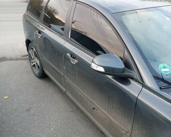 Вольво В50 2010 в Николаеве на Automoto.ua Серый Вольво В50, объемом двигателя 1.6 л и пробегом 237 тыс. км за 6000 $, фото 6 на Automoto.ua