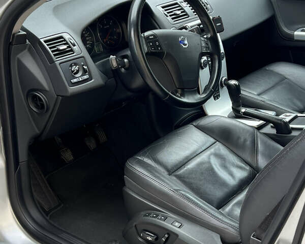 Вольво В50 2010 в Ковель на Automoto.ua Серый Вольво В50, объемом двигателя 1.56 л и пробегом 269 тыс. км за 8500 $, фото 8 на Automoto.ua