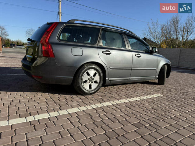 Сірий Вольво V50, об'ємом двигуна 1.6 л та пробігом 292 тис. км за 5999 $, фото 6 на Automoto.ua