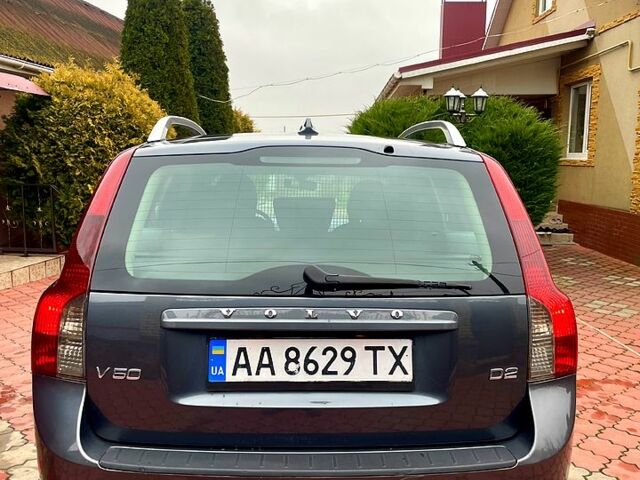 Серый Вольво В50, объемом двигателя 1.6 л и пробегом 219 тыс. км за 6650 $, фото 6 на Automoto.ua