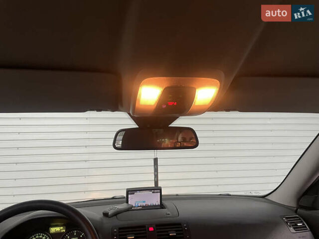 Вольво В50 2010 в Стрые на Automoto.ua Серый Вольво В50, объемом двигателя 1.6 л и пробегом 260 тыс. км за 6650 $, фото 48 на Automoto.ua