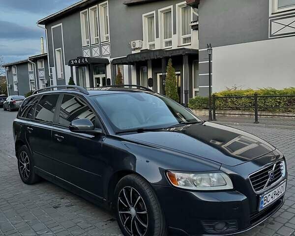 Вольво В50 2010 в Жовкве на Automoto.ua Серый Вольво В50, объемом двигателя 1.6 л и пробегом 242 тыс. км за 7500 $, фото 2 на Automoto.ua