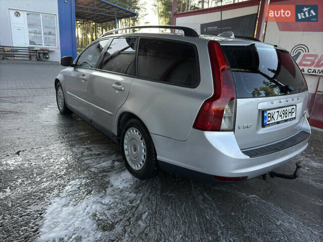 Сірий Вольво V50, об'ємом двигуна 1.56 л та пробігом 310 тис. км за 7450 $, фото 8 на Automoto.ua