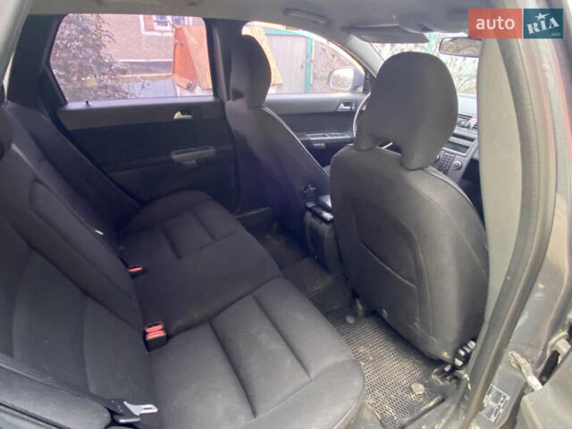 Сірий Вольво V50, об'ємом двигуна 1.6 л та пробігом 285 тис. км за 7400 $, фото 6 на Automoto.ua