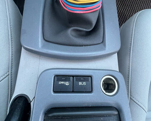 Вольво В50 2010 в Луцке на Automoto.ua Серый Вольво В50, объемом двигателя 1.6 л и пробегом 280 тыс. км за 8600 $, фото 31 на Automoto.ua