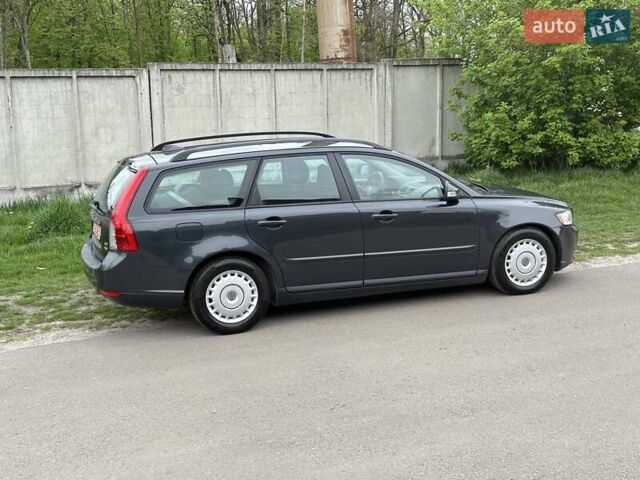 Сірий Вольво V50, об'ємом двигуна 1.6 л та пробігом 261 тис. км за 6600 $, фото 6 на Automoto.ua