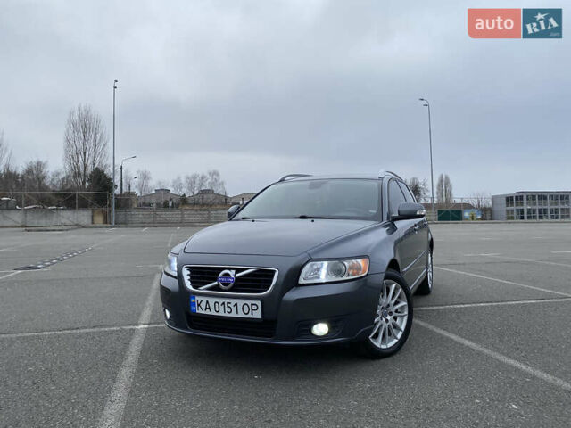 Вольво В50 2010 в Киеве на Automoto.ua Серый Вольво В50, объемом двигателя 1.56 л и пробегом 277 тыс. км за 9350 $, фото 9 на Automoto.ua