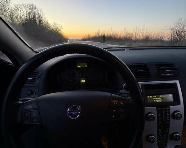 Сірий Вольво V50, об'ємом двигуна 1.56 л та пробігом 188 тис. км за 8000 $, фото 9 на Automoto.ua