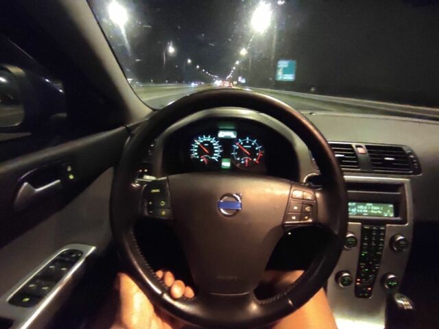 Сірий Вольво V50, об'ємом двигуна 0 л та пробігом 226 тис. км за 7777 $, фото 1 на Automoto.ua