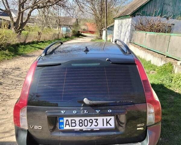 Серый Вольво В50, объемом двигателя 1.56 л и пробегом 280 тыс. км за 7800 $, фото 3 на Automoto.ua