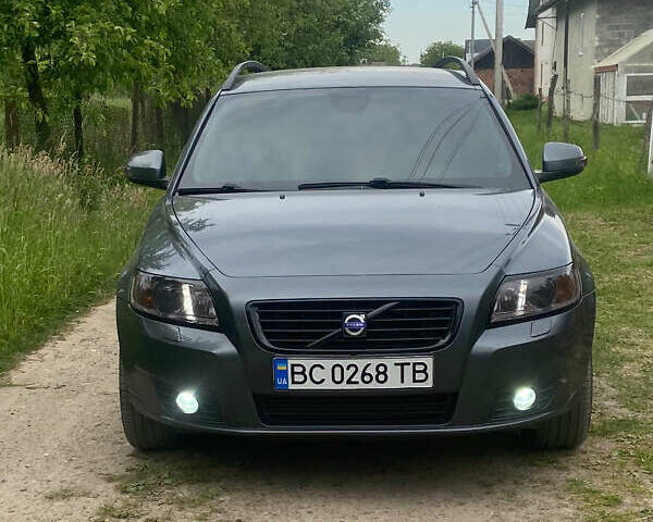 Серый Вольво В50, объемом двигателя 1.6 л и пробегом 271 тыс. км за 7400 $, фото 24 на Automoto.ua