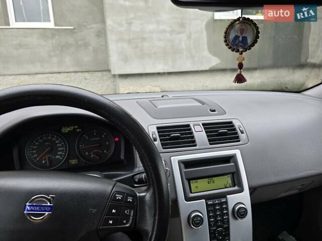 Сірий Вольво V50, об'ємом двигуна 1.56 л та пробігом 300 тис. км за 7800 $, фото 1 на Automoto.ua