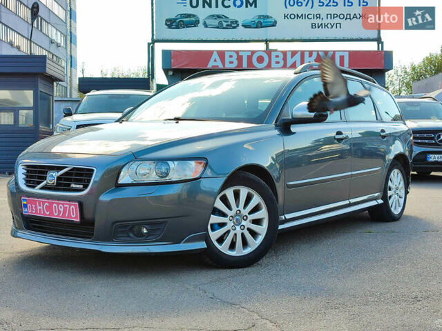 Серый Вольво В50, объемом двигателя 1.6 л и пробегом 193 тыс. км за 7999 $, фото 5 на Automoto.ua
