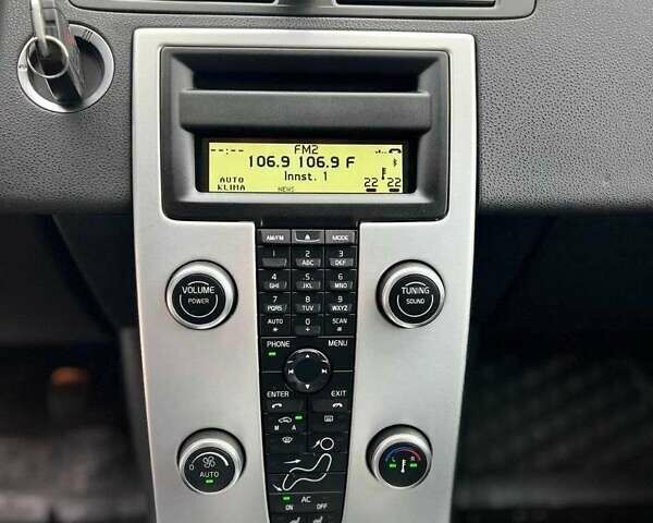 Серый Вольво В50, объемом двигателя 1.6 л и пробегом 270 тыс. км за 6800 $, фото 13 на Automoto.ua