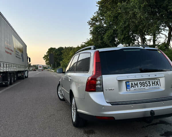 Вольво В50 2010 в Житомире на Automoto.ua Серый Вольво В50, объемом двигателя 1.56 л и пробегом 212 тыс. км за 7500 $, фото 6 на Automoto.ua
