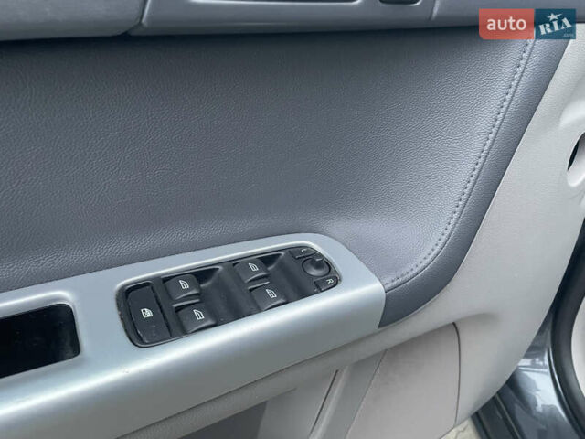 Серый Вольво В50, объемом двигателя 1.6 л и пробегом 222 тыс. км за 7950 $, фото 35 на Automoto.ua