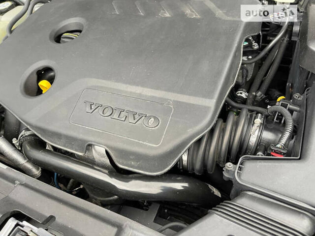 Серый Вольво В50, объемом двигателя 1.6 л и пробегом 233 тыс. км за 7200 $, фото 29 на Automoto.ua