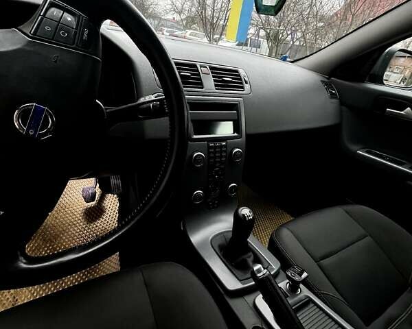 Сірий Вольво V50, об'ємом двигуна 1.6 л та пробігом 251 тис. км за 6799 $, фото 9 на Automoto.ua