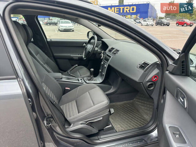 Сірий Вольво V50, об'ємом двигуна 1.6 л та пробігом 279 тис. км за 7250 $, фото 22 на Automoto.ua