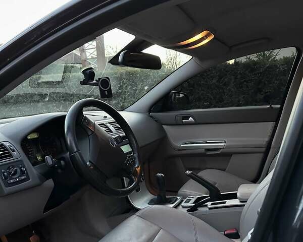 Вольво В50 2010 в Жовкве на Automoto.ua Серый Вольво В50, объемом двигателя 1.6 л и пробегом 242 тыс. км за 7500 $, фото 8 на Automoto.ua