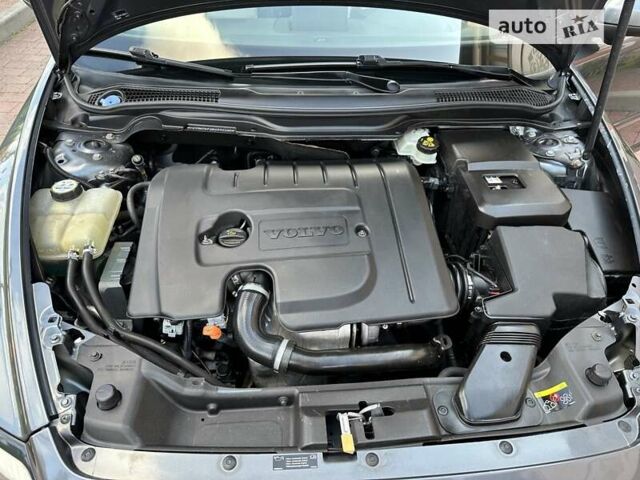 Сірий Вольво V50, об'ємом двигуна 1.6 л та пробігом 215 тис. км за 7399 $, фото 82 на Automoto.ua