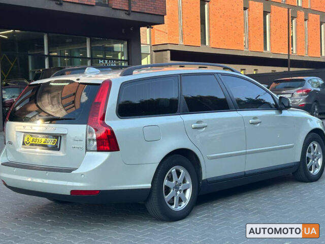 Сірий Вольво V50, об'ємом двигуна 1.6 л та пробігом 230 тис. км за 8700 $, фото 5 на Automoto.ua