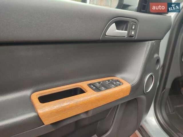 Сірий Вольво V50, об'ємом двигуна 1.6 л та пробігом 303 тис. км за 7399 $, фото 29 на Automoto.ua