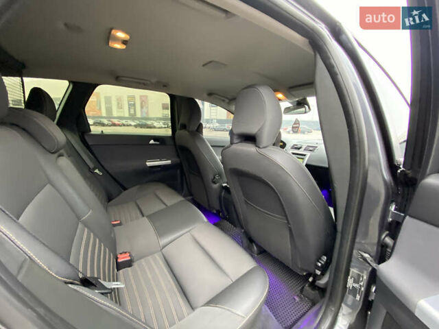 Вольво В50 2010 в Киеве на Automoto.ua Серый Вольво В50, объемом двигателя 1.56 л и пробегом 277 тыс. км за 9350 $, фото 16 на Automoto.ua