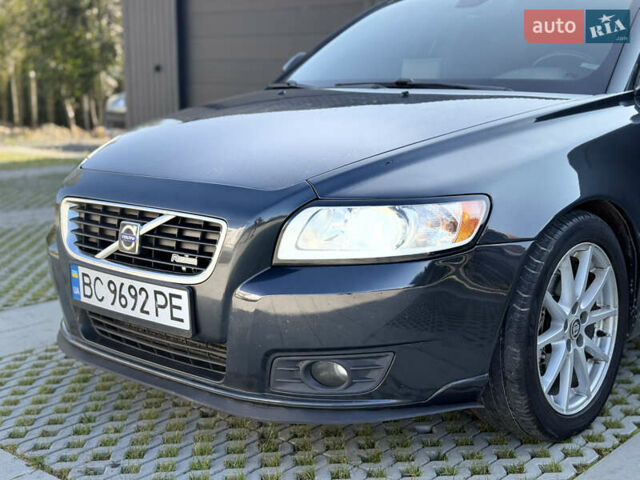 Сірий Вольво V50, об'ємом двигуна 1.6 л та пробігом 260 тис. км за 7800 $, фото 7 на Automoto.ua