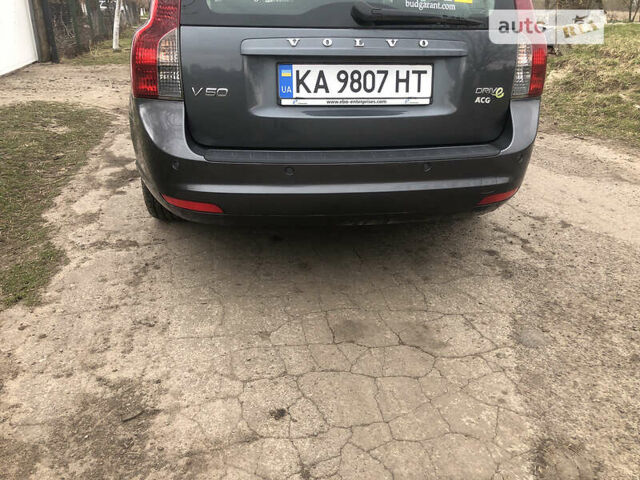 Серый Вольво В50, объемом двигателя 1.6 л и пробегом 250 тыс. км за 7500 $, фото 10 на Automoto.ua