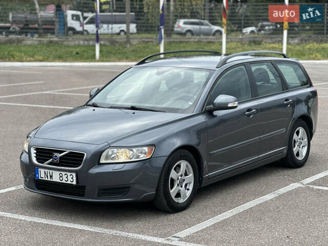 Сірий Вольво V50, об'ємом двигуна 1.6 л та пробігом 279 тис. км за 7250 $, фото 1 на Automoto.ua