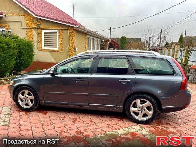 Серый Вольво В50, объемом двигателя 1.6 л и пробегом 219 тыс. км за 6650 $, фото 5 на Automoto.ua