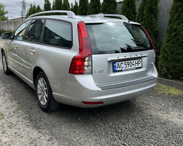 Вольво В50 2010 в Ковель на Automoto.ua Серый Вольво В50, объемом двигателя 1.56 л и пробегом 269 тыс. км за 8500 $, фото 2 на Automoto.ua