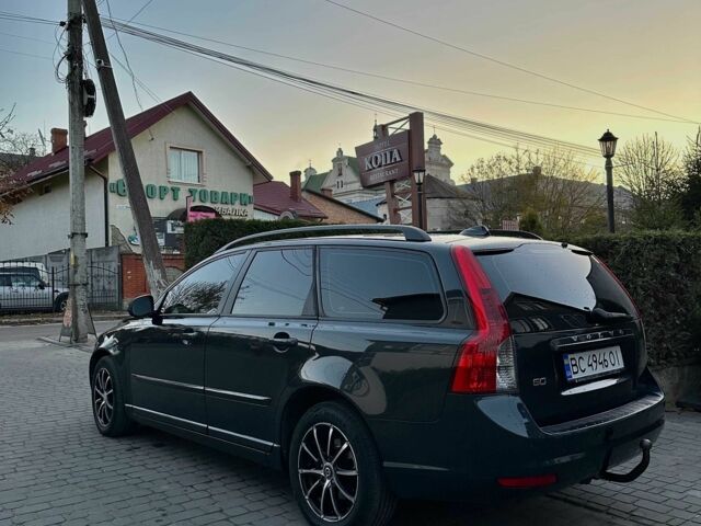 Вольво В50 2010 в Жовкве на Automoto.ua Серый Вольво В50, объемом двигателя 1.6 л и пробегом 242 тыс. км за 7500 $, фото 5 на Automoto.ua