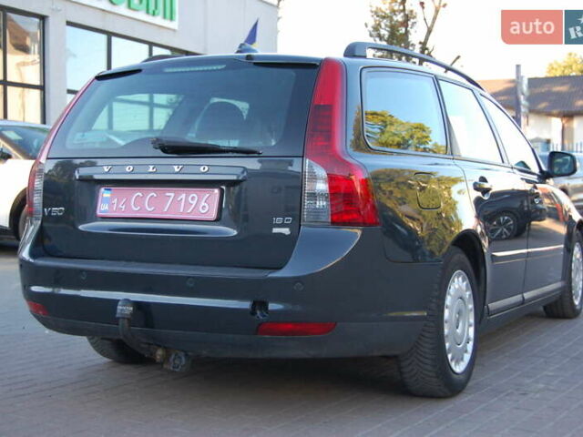 Сірий Вольво V50, об'ємом двигуна 1.6 л та пробігом 251 тис. км за 6100 $, фото 4 на Automoto.ua