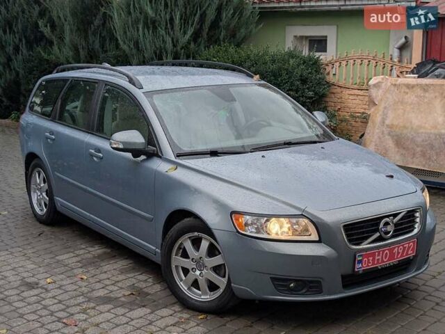 Серый Вольво В50, объемом двигателя 1.6 л и пробегом 139 тыс. км за 7999 $, фото 11 на Automoto.ua