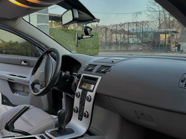 Вольво В50 2010 в Жовкве на Automoto.ua Серый Вольво В50, объемом двигателя 1.6 л и пробегом 242 тыс. км за 7500 $, фото 11 на Automoto.ua