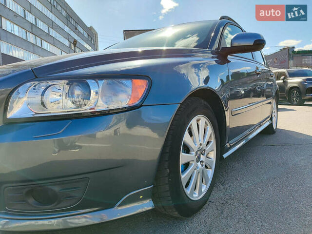 Серый Вольво В50, объемом двигателя 1.6 л и пробегом 193 тыс. км за 7999 $, фото 15 на Automoto.ua